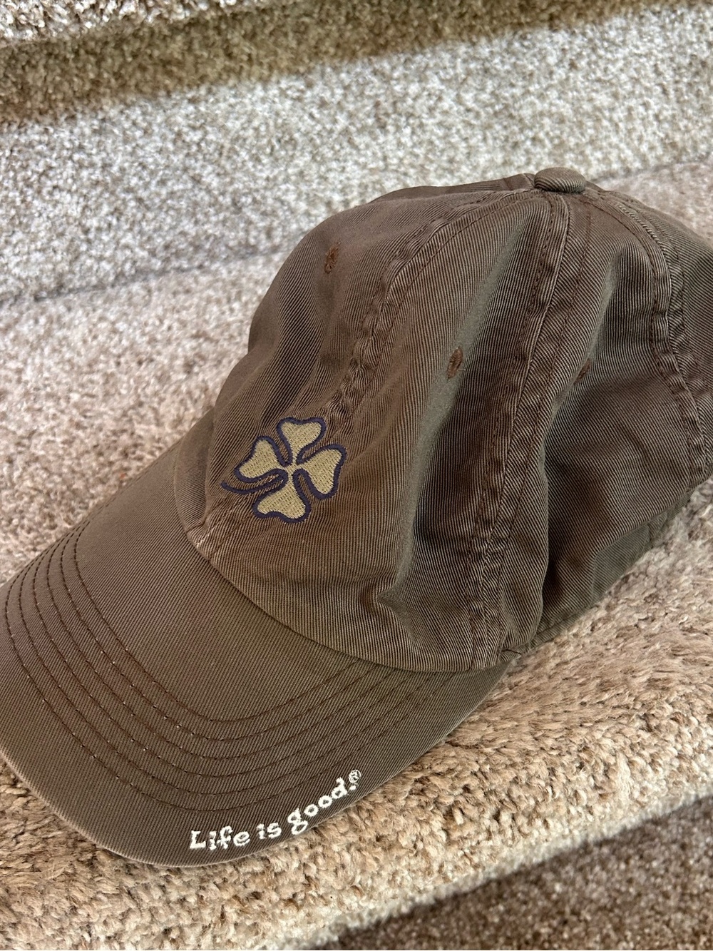 Life is Good 4 leaf clover adjustable cotton hat. Olive green/brown.